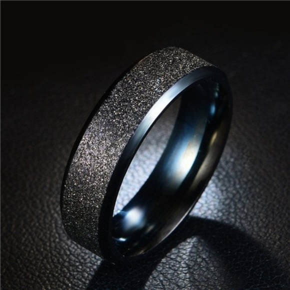 🎉HP🎉 Black Titanium Scrub Ring - Picture 1 of 1